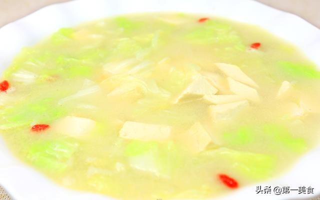 大雪之后，这2种白菜的吃法香到离不开！10分钟就做出1菜1汤