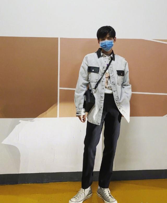 普拉达女王白敬亭|亭会穿 亭帅气