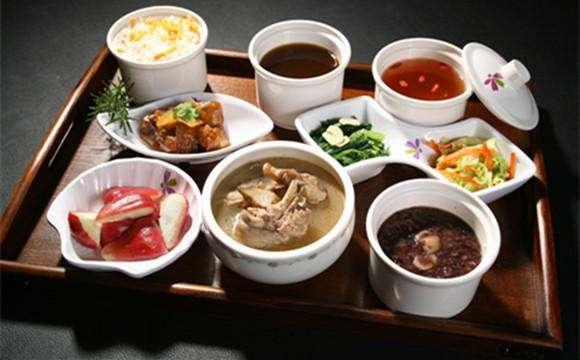 「你的育儿经」产妇如何吃到可口的月子餐