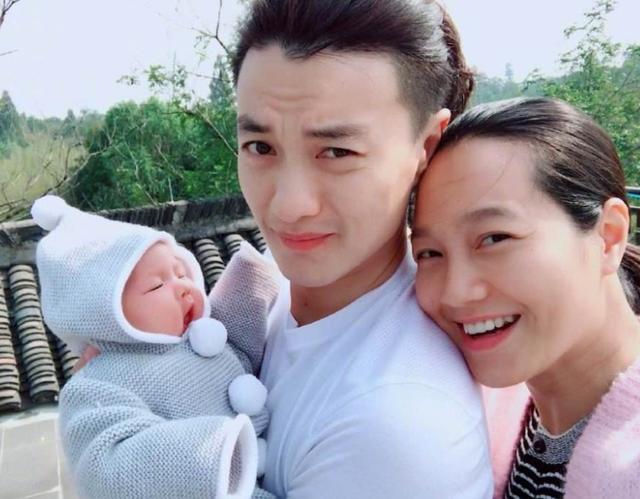 家住魔仙堡|朱丹官宣怀二胎，手捧三月大孕肚，自爆丈夫周一围反应，意料之外