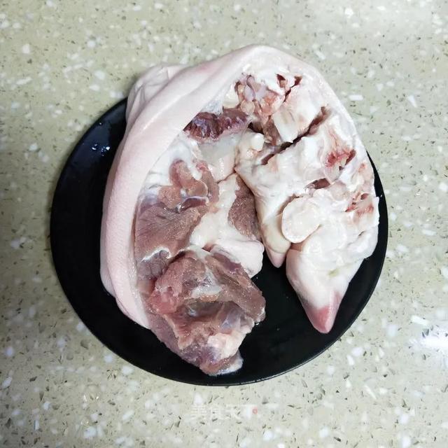 猪蹄这样做，软而不烂，肥而不腻！香糯可口，入口即化！家人超爱吃