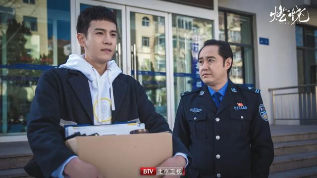 BTV《燃烧》热播 经超化身“解谜人”开启“素人查案”|北京卫视