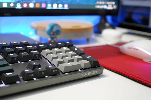 杜伽K310白光限定版：满足玩家所需，打造实用机械键盘首选