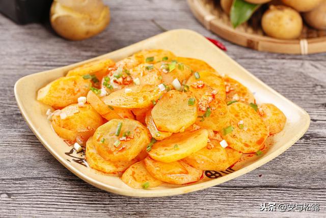 香辣土豆片，微辣香甜的家常菜，一学就会的美味菜肴，新手零失误