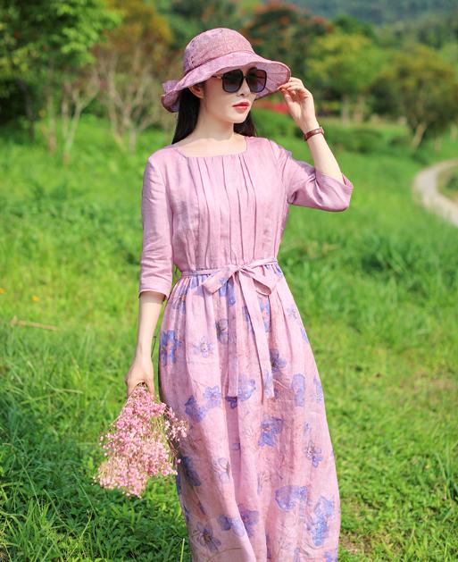 普拉达女王六一带娃出游，建议选一件文艺风的“苎麻裙”，优雅复古又减龄