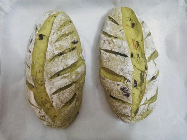 吃上瘾的全麦软欧包，低糖少油热量低，自己做真材实料比买的健康