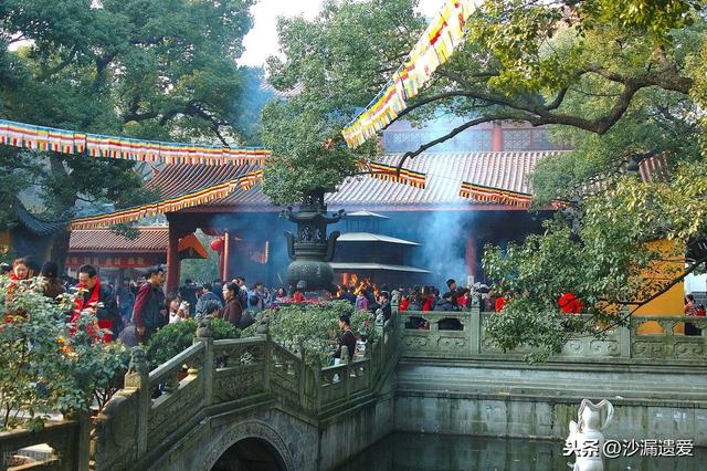 南京杭州科教文卫交通全面比较引发争议：杭州更像个偏科生？