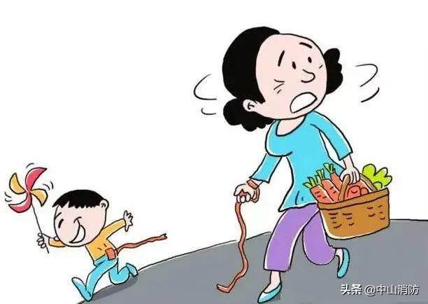 [你的育儿经]急哭！南昌一小女孩手指被自行车链条卡住，家长们可千万看住了！