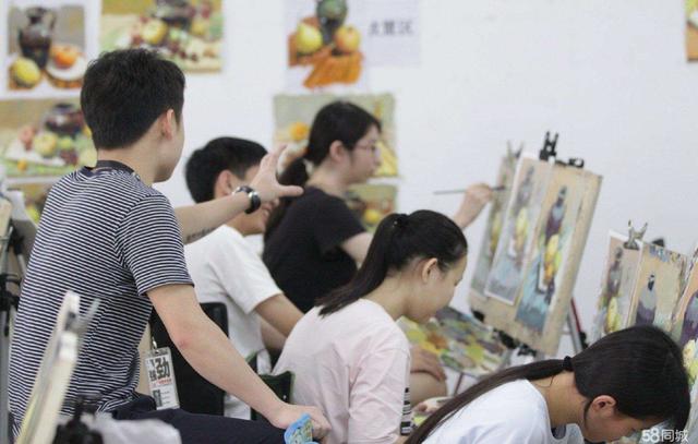 你的育儿经▲给娃选择兴趣班，别盲目从众，先问问孩子喜欢什么，然后做好助攻