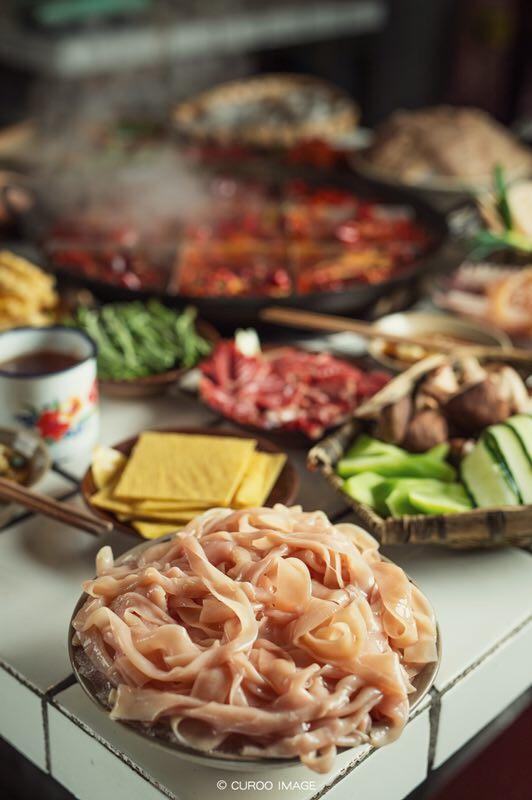 刷爆朋友圈的总财老火锅 稳坐九街人气王