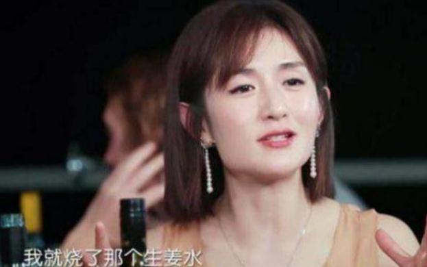 超级宝妈|袁咏仪坐月子每天洗头，谢娜42天洗一次，如今两人差距很大