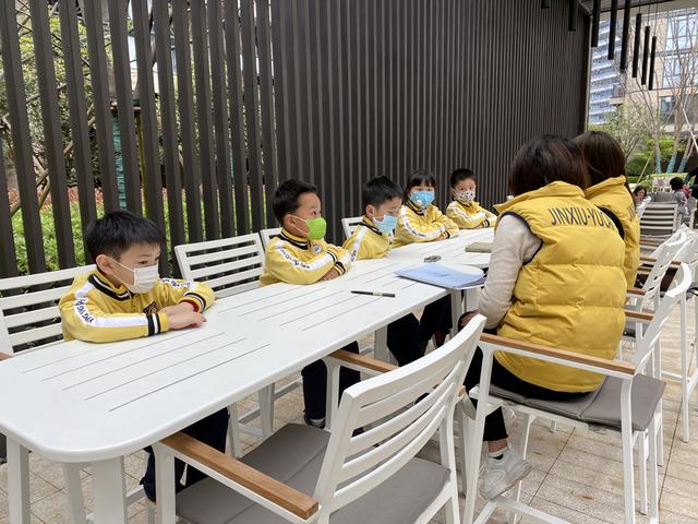 新华网客户端：妈妈十分，爸爸零分，神兽们对爸妈的大吐槽来了