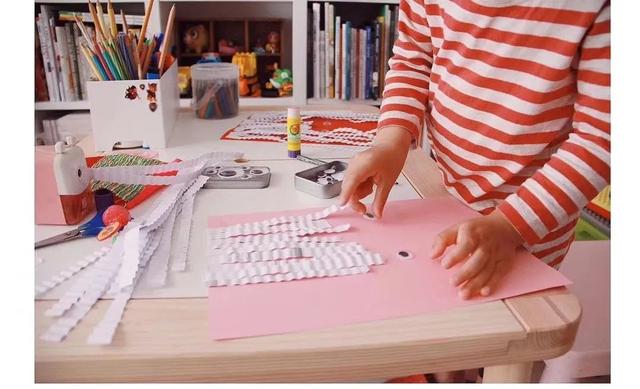 你的育儿经▲简单又美腻的宅家小手工，第一个就把女儿迷住了