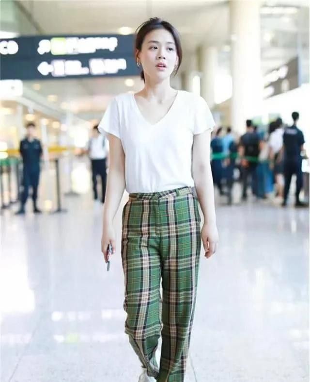 第五大道女人出门,最好少穿这3种裤子,不仅显胖还很俗气,第2种最明显