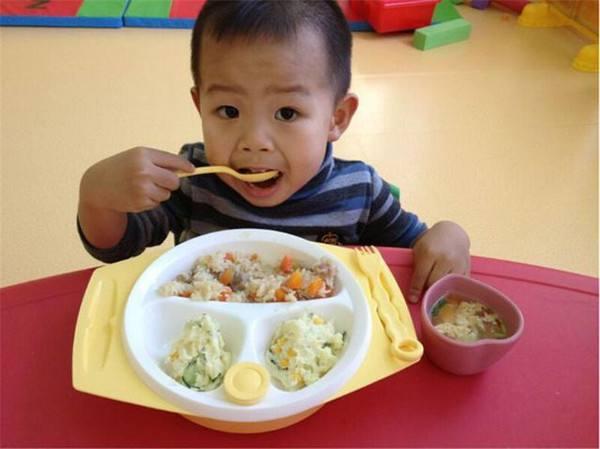 「超级宝妈」不会做饭的妈妈被吐槽,用好这几种“辅助物”,厨渣也能翻身了