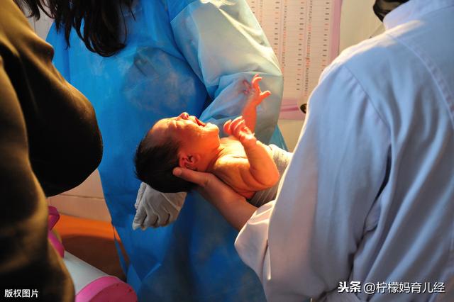 超级宝妈|孩子畸形还坚持要生？孕妈：你们没法体会结婚多年才有孩子的感觉