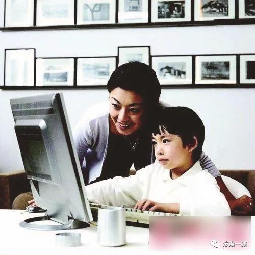 #超级宝妈#看过来，孩子居家在线学习要注意什么
