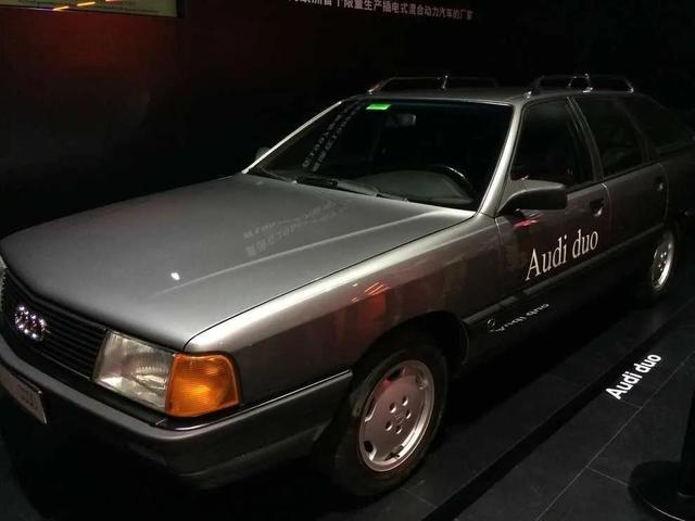 对比特斯拉Model X奥迪e-tron到底有多“稳”