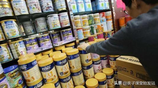 超级宝妈:假奶粉又现“大头娃娃”,真假奶粉成分区别,危害又岂止于此