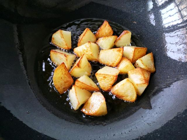 来东北除了吃炖菜，这道菜也一定不要错过！价格实在，还无敌下饭