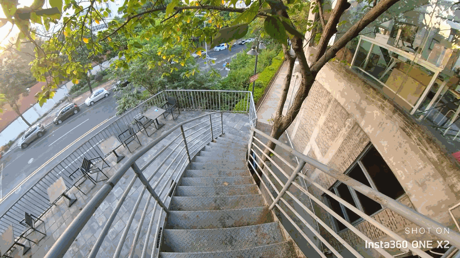 Insta360 One X2 全景相机体验：器小活好