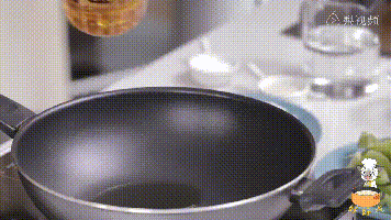 芹菜|夏天没胃口？吃这些菜，美容又清热！家家都能做