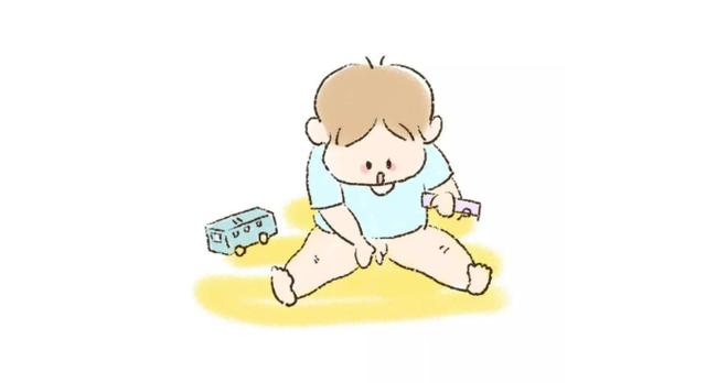 超级宝妈▲“吃手手”“摸蛋蛋”“咬妈妈”，宝宝“怪癖”背后的秘密