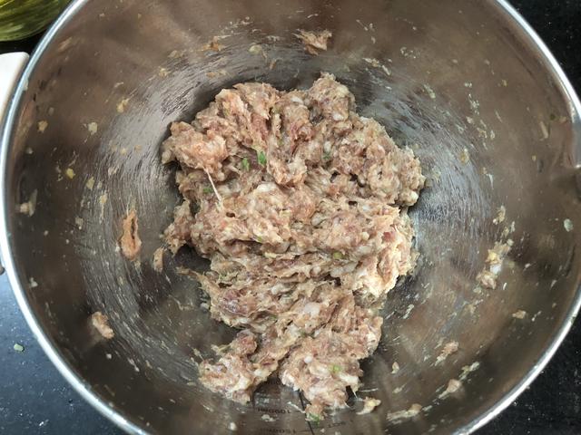 冬天饺子最爱这个馅，比韭菜香多了，一口一个吃不停嘴，特解馋