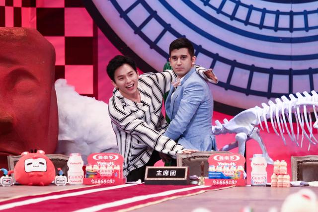 琉璃娃娃的梦|歪果仁最菜大脑争夺赛