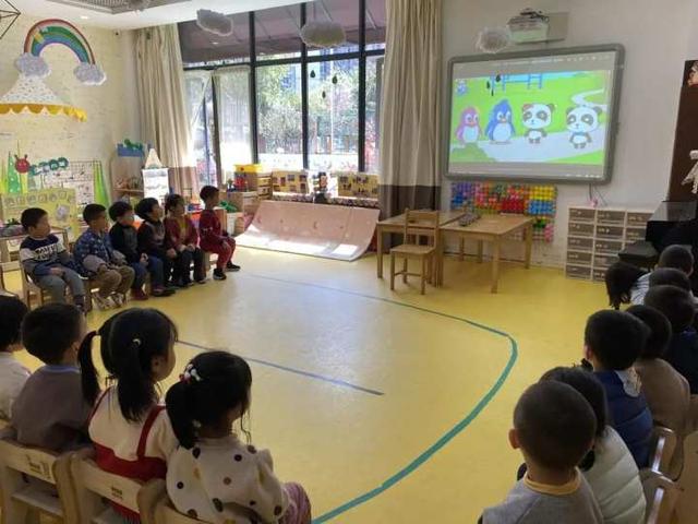 幼儿|不要轻信陌生人！申花实验幼儿园开展防拐骗安全演练