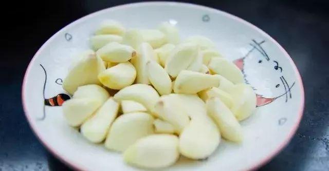 你的育儿经▲宝妈坐月子不能吃酱油、醋、葱姜蒜？月子餐调味料使用大全