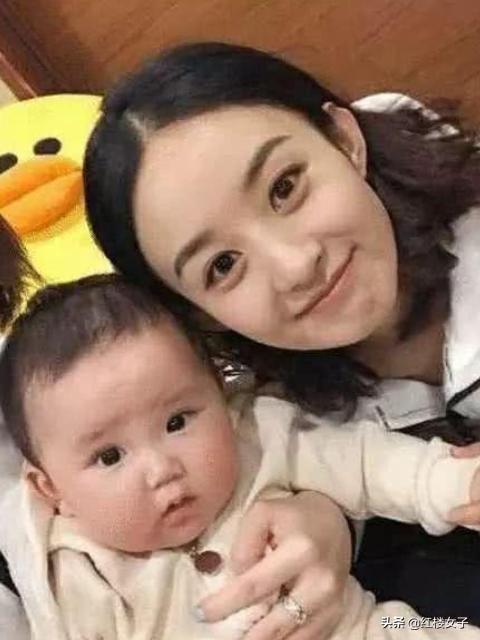 赵丽颖儿子大名,戚薇女儿大名,看到唐艺昕:酸成柠檬精