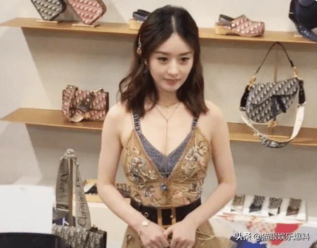 淡蓝色的记忆|冯绍峰捡到了什么宝儿，看到生图下的赵丽颖后，真的是气质女神