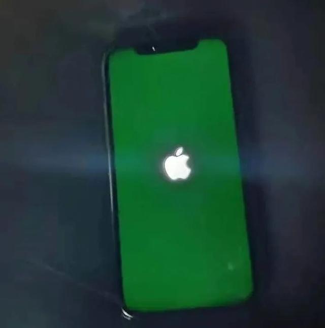 绿了绿了！iPhone12 真的绿了