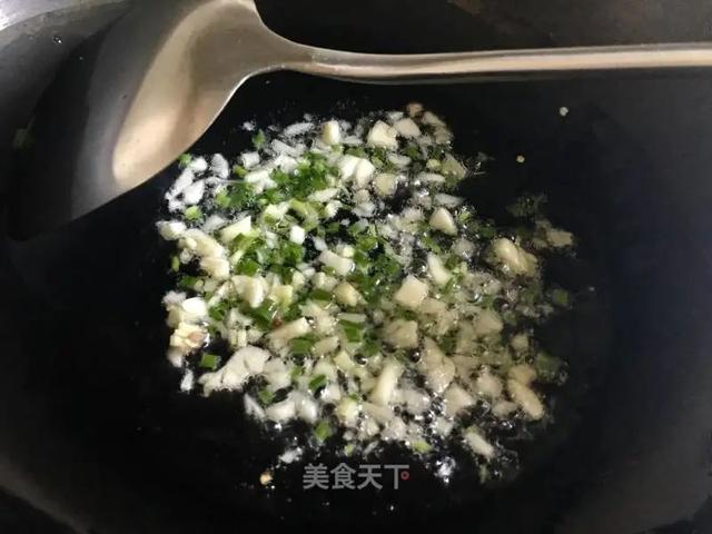 干饭人超爱的油面筋做法！软嫩有韧劲，咬一口就会爆汁！超下饭