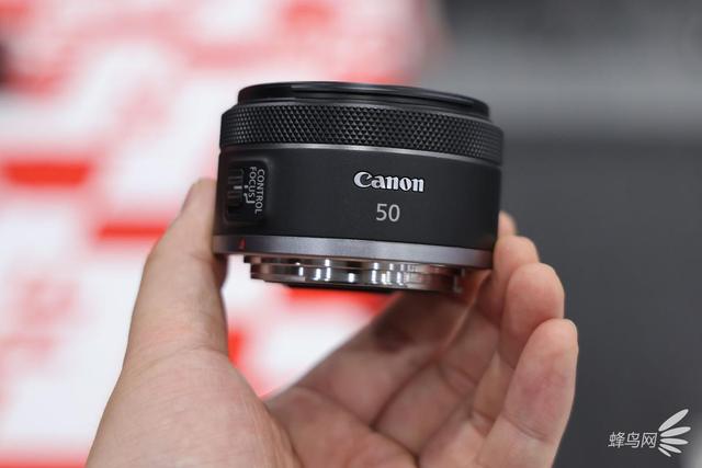 轻巧体积 佳能RF50mm F1.8 STM镜头实拍