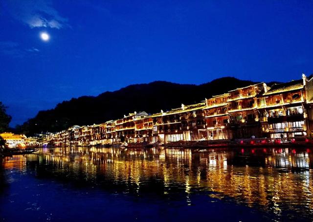 张家界凤凰旅游攻略和景点线路玩法介绍(含4,5天行程