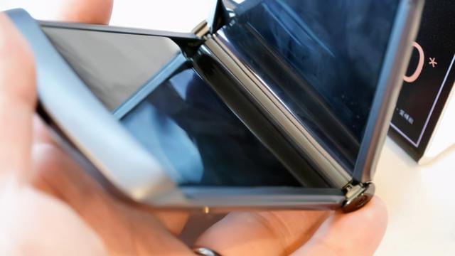 motorola razr 5G 外形手感评测 |硬核测评