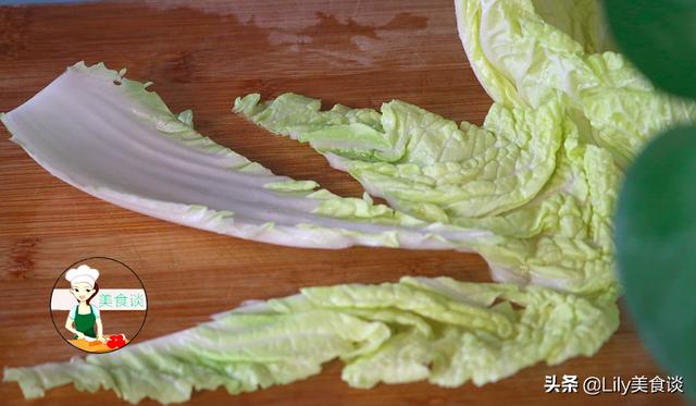 醋溜白菜怎么做才好吃？掌握好这2步骤，酸辣爽脆又开胃，真下饭