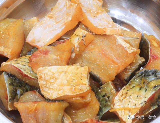 备年货，每到过年就要炸！正经河南大厨，教你鱼块怎么炸才好吃