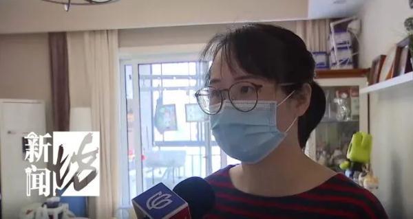 女士|沪一宝妈崩溃！万元请来的月嫂“蹦迪式”哄睡，还把脏奶嘴塞娃口中