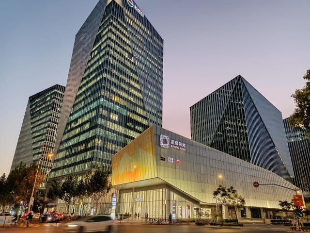 realme真我Q2评测：高刷与长续航兼顾的5G手机普及者