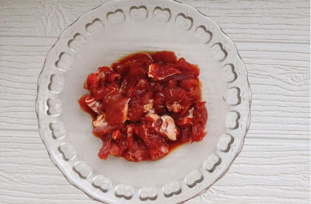 牛肉跟它是“天生一对”，营养健康，有条件的多吃