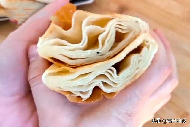 怎么做千层饼？掌握好这3点，轻松出千层，外酥里嫩、层层分离