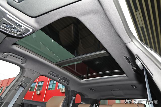 新车丨玩设计、拼内涵 长安UNI-K对战比亚迪唐谁更高档？