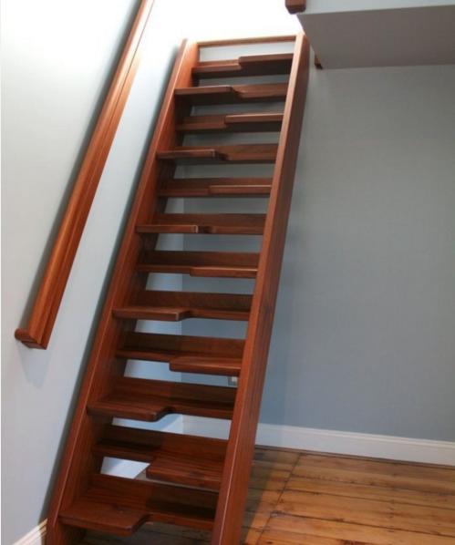 楼梯这样设计,既方便上楼,还不占