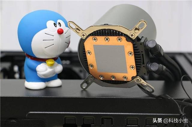 给你的爱机降降温！人生第一个水冷九州风神堡垒240水冷实测