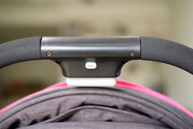 700kids柒小佰 儿童折叠推车 上手体验