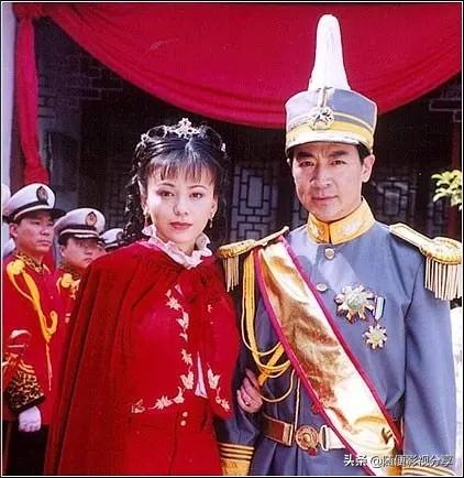 执笔抒情|影视中，美得不可方物的奉上军阀太太复古精致妆