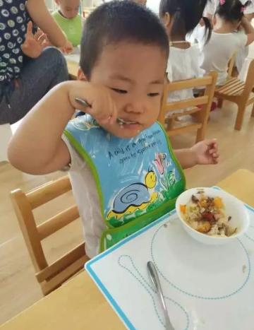 「你的育儿经」“春咳”进入高发期,家长掌握3个小诀窍,孩子咳嗽好了脾胃强